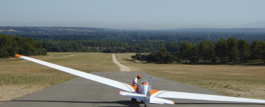 Glider near St Remy rev